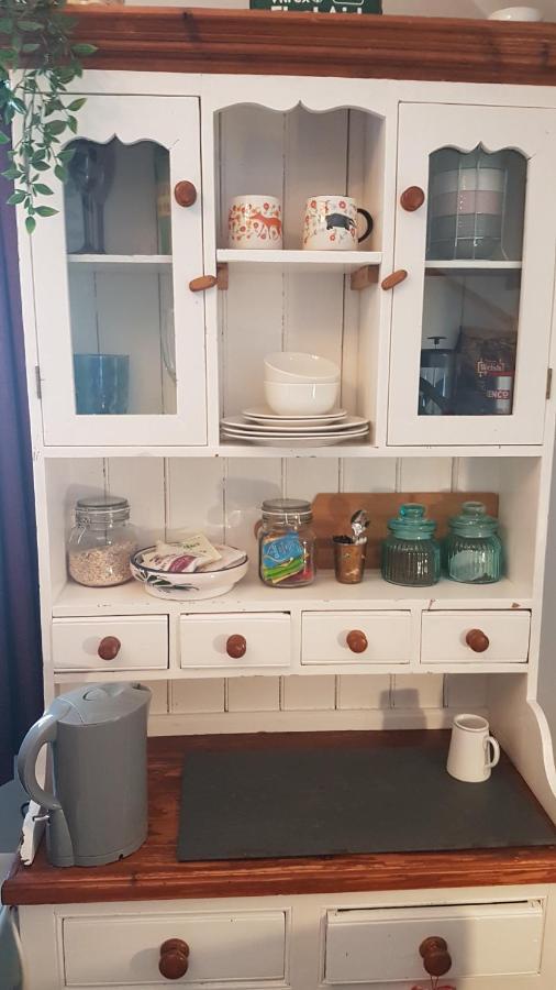 Post Office Row Apartment And Garden Crickhowell Ngoại thất bức ảnh